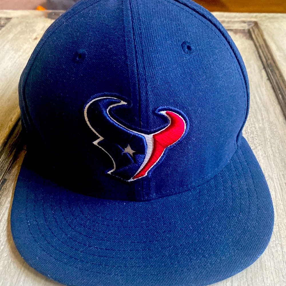 Houston Texans New Era Hat- Fitted- youth size 6 and 7/8. Lightly worn